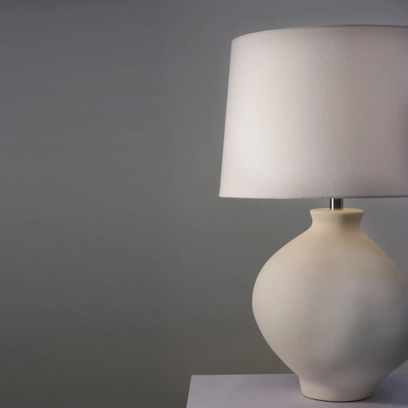 Krug Oval Table Lamp