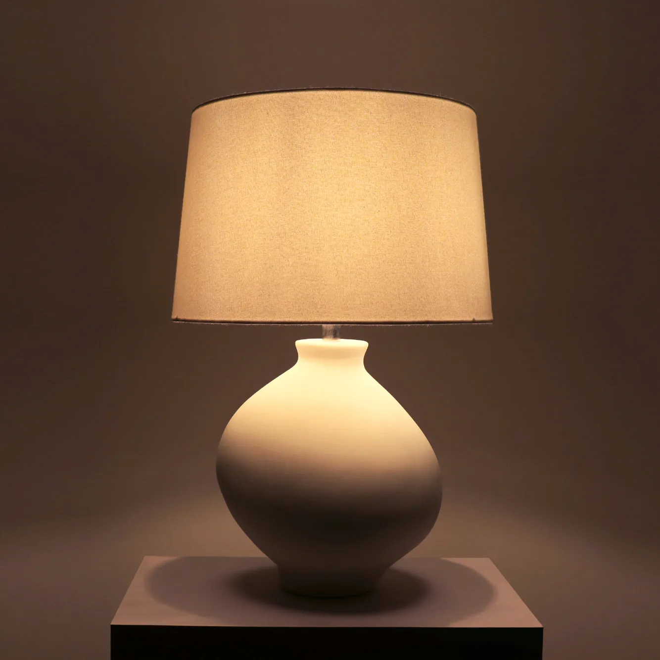 Krug Oval Table Lamp