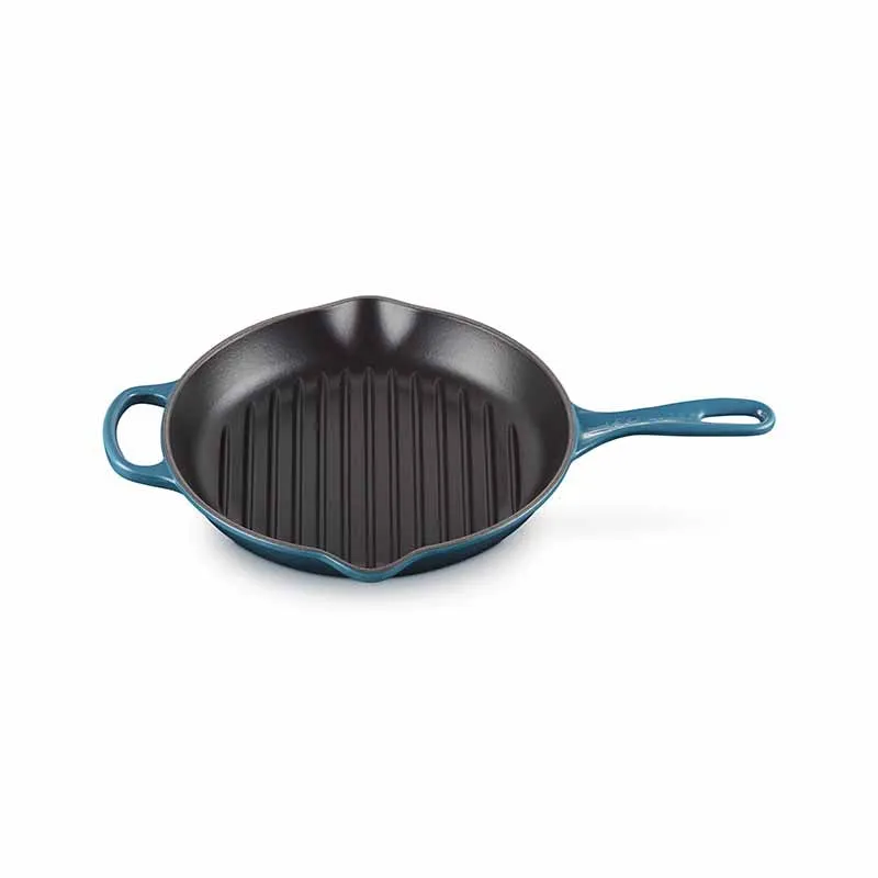 Le Creuset Signature Cast Iron Round Grillit 26cm with FREE Accessories