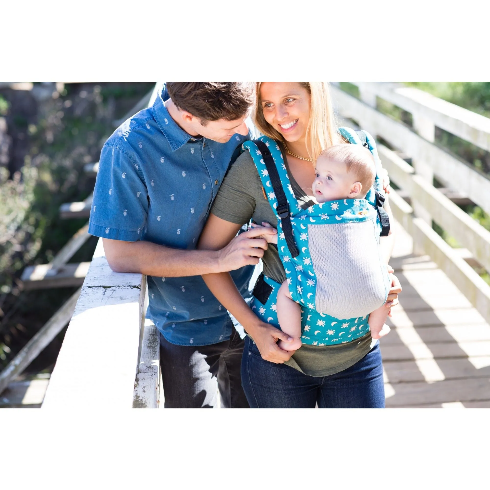 Tula Baby Carrier Standard - Coast Aurora